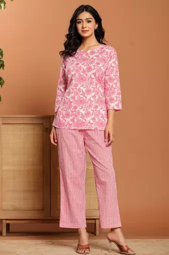 Pink floral printed cotton co-ord set with straight pant for women