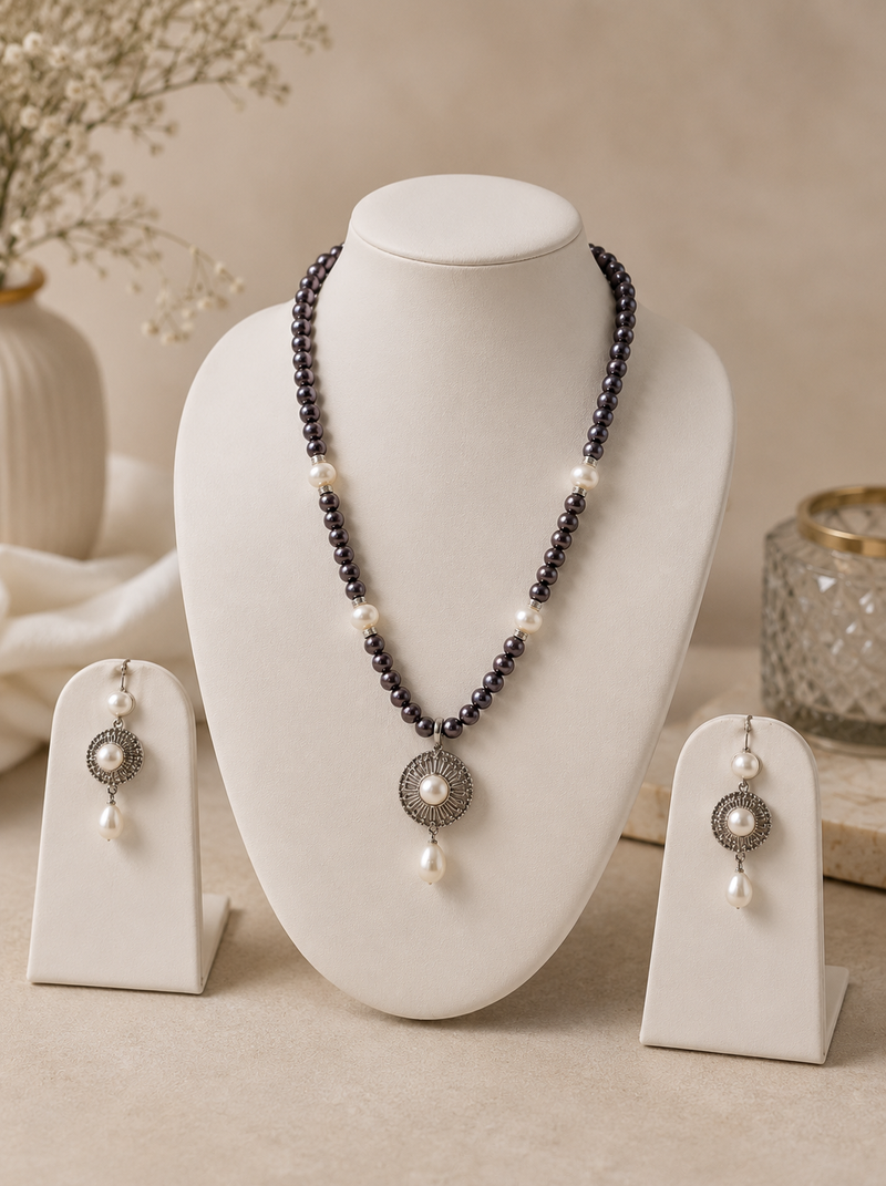 Freshwater Pearl Necklace Set, Single Line, Natural Real Pearls, Black and White, with Matching Earrings
