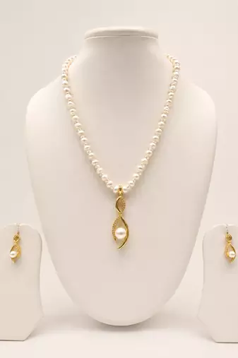 Pearl Necklace and Earring Set, White, Gold-Tone Twisted Pendant, Bridal Jewellery