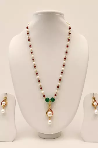 Pearl Necklace Set with Ruby Red and Emerald Green Beads, Gold-Toned Pendant, Earrings Included