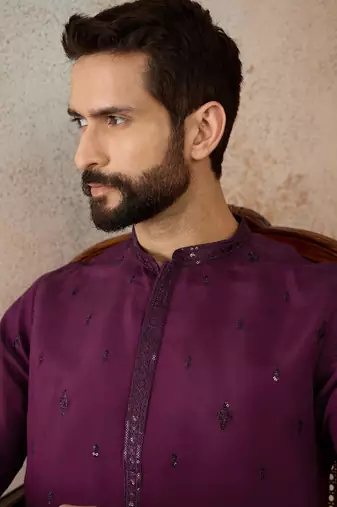 Men purple silk blend embroidered straight kurta