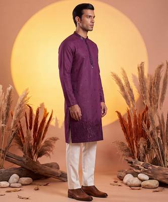 Men purple silk blend embroidered straight kurta 3