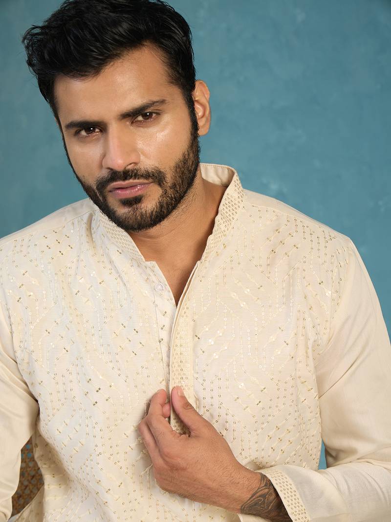Men off white silk blend embroidered straight kurta