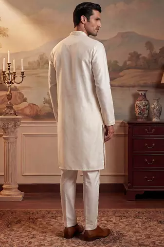 Men off white silk blend embroidered straight kurta