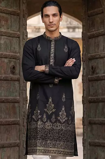 Men black silk blend embroidered straight kurta