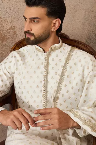 Men white jacquard woven design floral straight kurta with dupatta