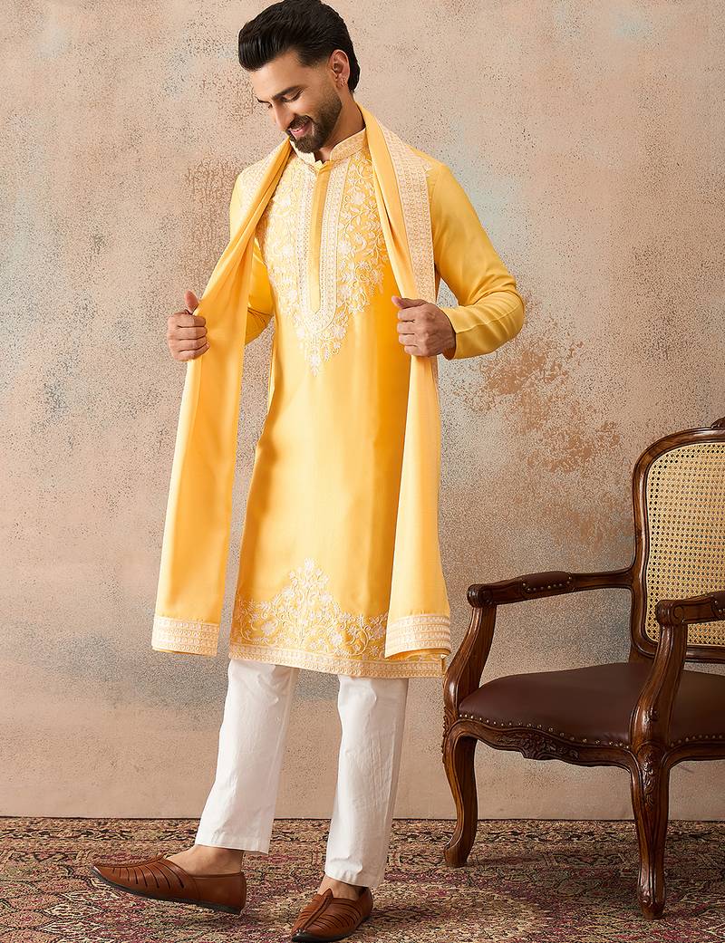 Men yellow silk blend woven design floral straight kurta with dupatta