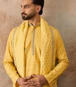 Men yellow jacquard woven design floral straight kurta with dupatta