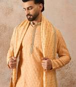 Men peach jacquard woven design floral straight kurta with dupatta