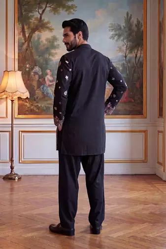 Men black silk blend embroidered straight kurta sets
