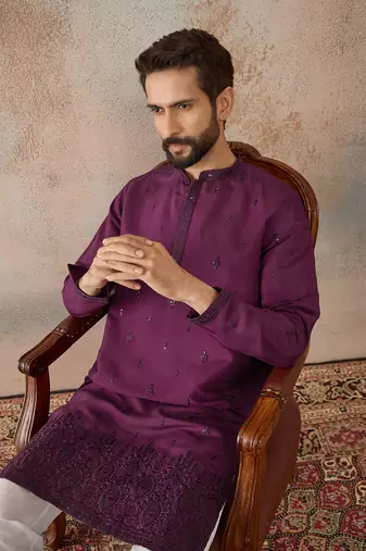 Men purple silk blend embroidered straight kurta sets
