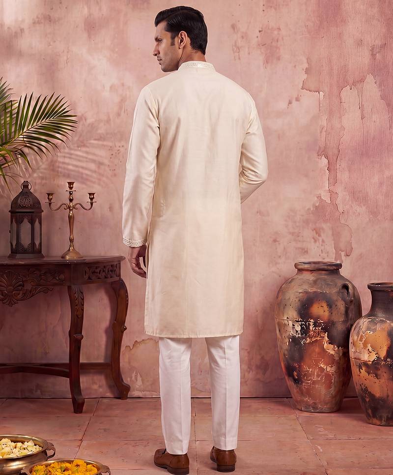 Men off white silk blend embroidered straight kurta sets