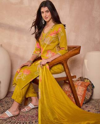 Women yellow viscose floral printed straight kurta sets 1
