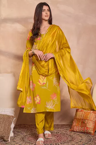 Women yellow viscose floral printed straight kurta sets