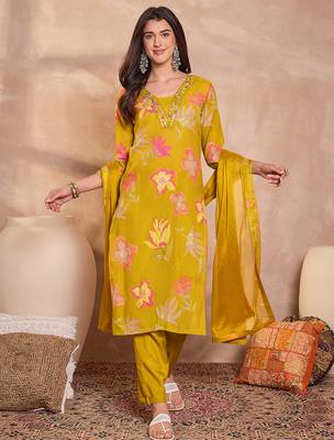Women yellow viscose floral printed straight kurta sets 5