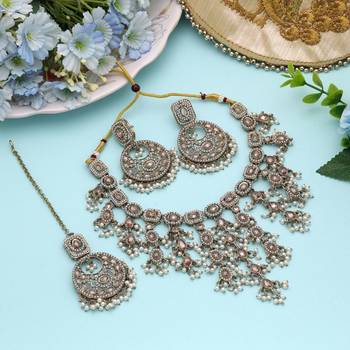Gold color kundan necklace set 2