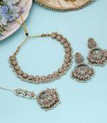 Gold color kundan necklace set