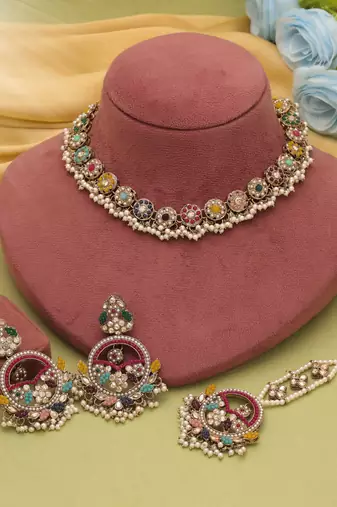 Multi color kundan necklace set