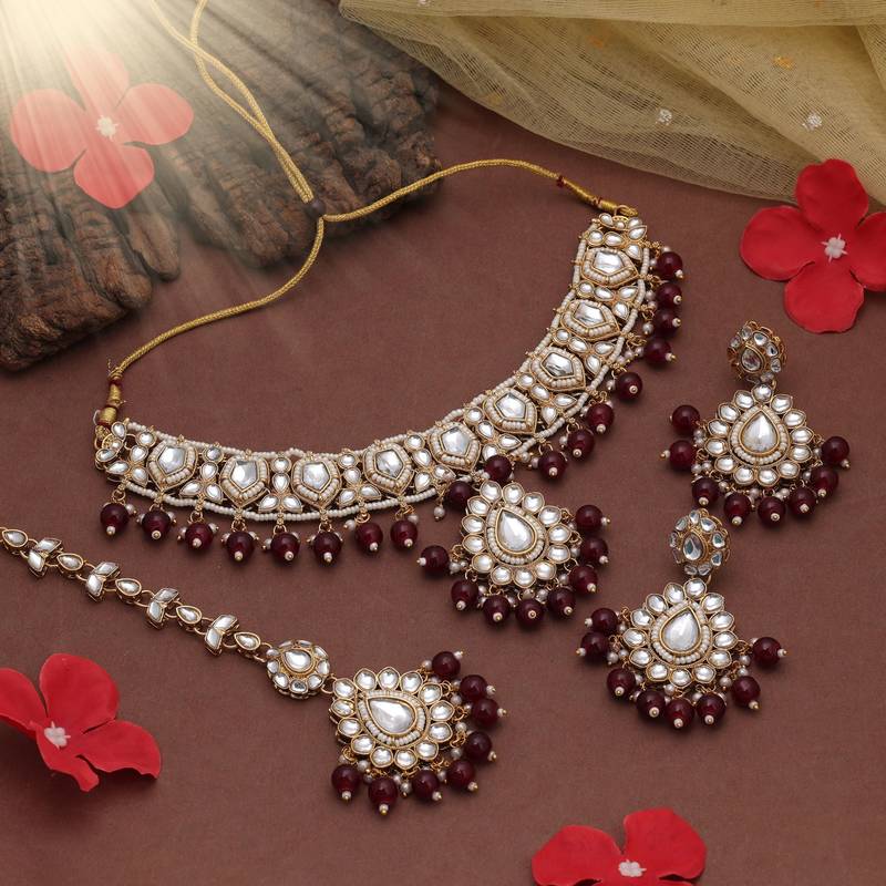 Maroon color kundan necklace set