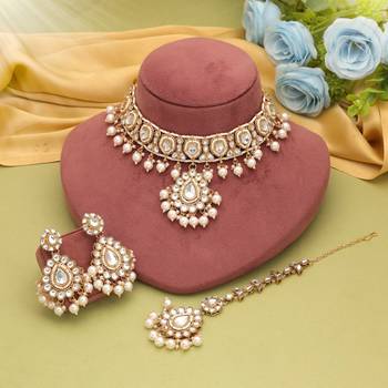 White color kundan necklace set 1