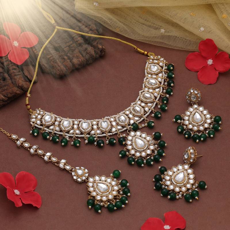 Green color kundan necklace set