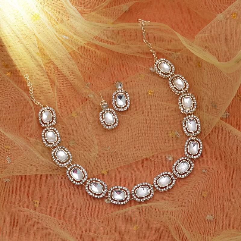 White color kundan necklace set
