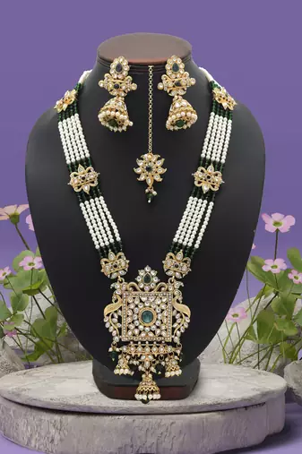 Green color long kundan necklace set