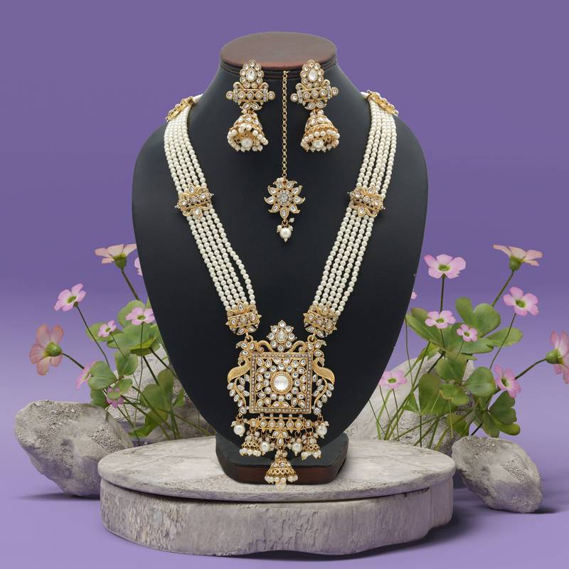 White color long kundan necklace set