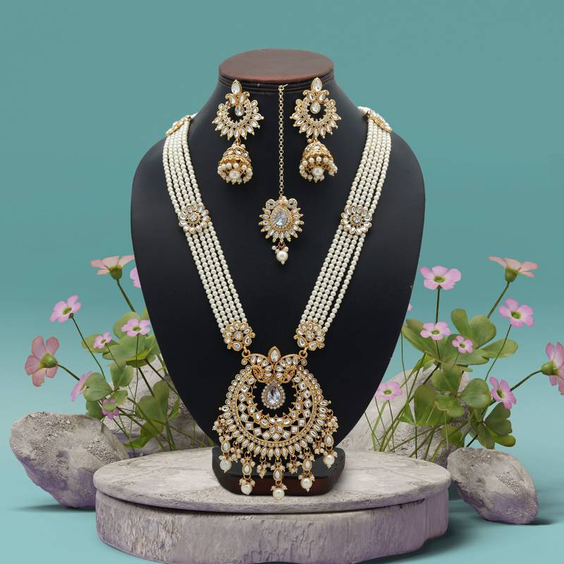 White color long kundan necklace set