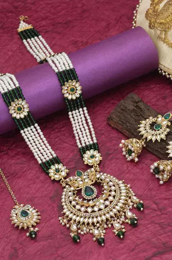 Green color long kundan necklace set