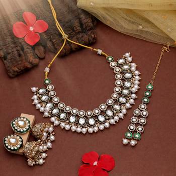 White color kundan necklace set 1
