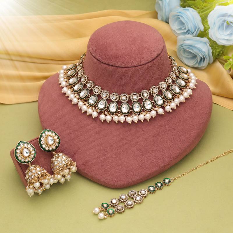 White color kundan necklace set