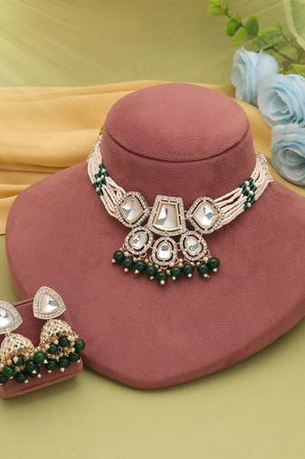 Green color choker kundan necklace set