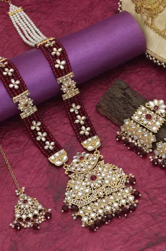 Maroon color long kundan necklace set