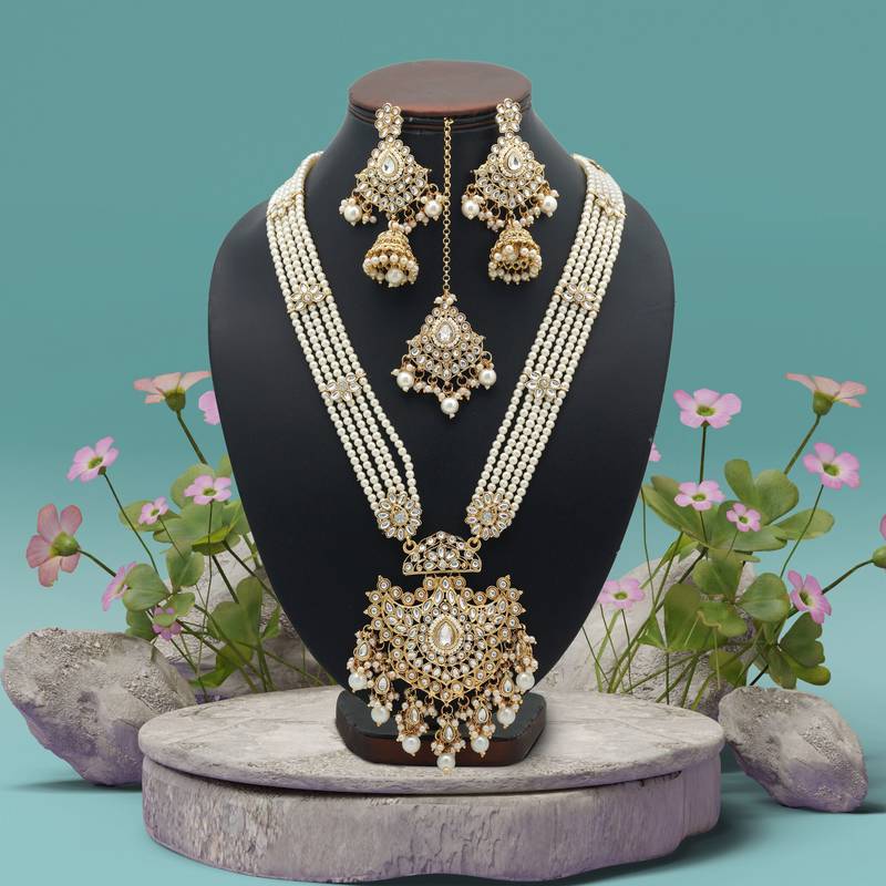 White color long kundan necklace set