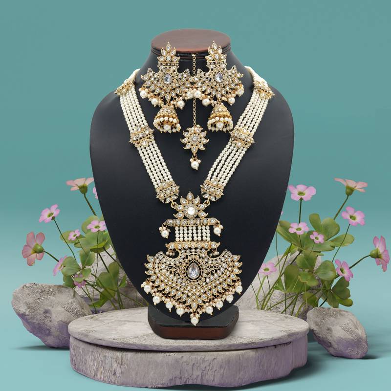 White color long kundan necklace set