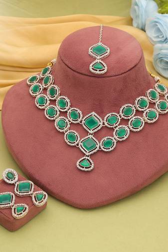 Green color kundan necklace set