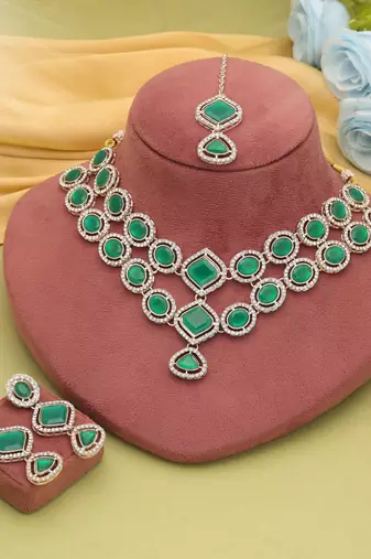 Green color kundan necklace set