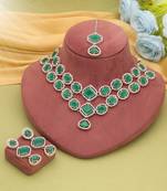 Green color kundan necklace set