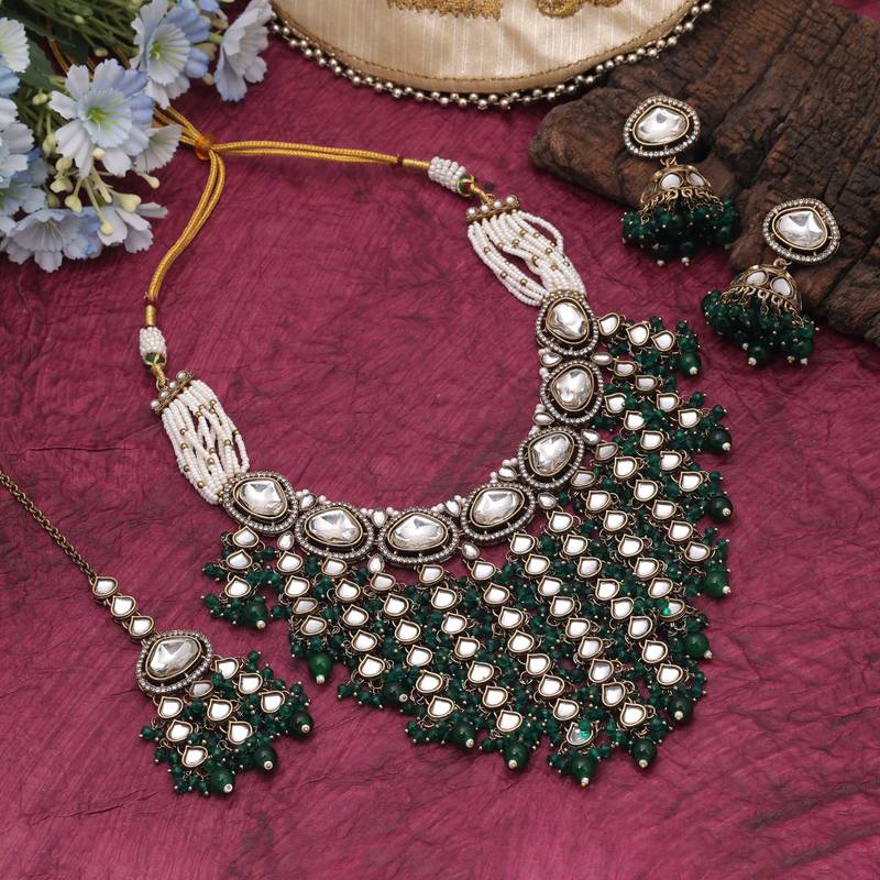 Green color kundan necklace set
