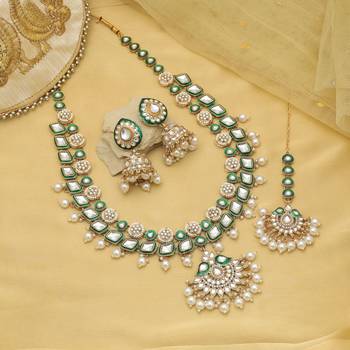 White color kundan necklace set 1