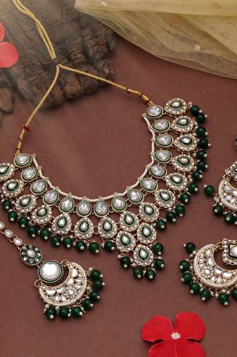 Green color kundan necklace set