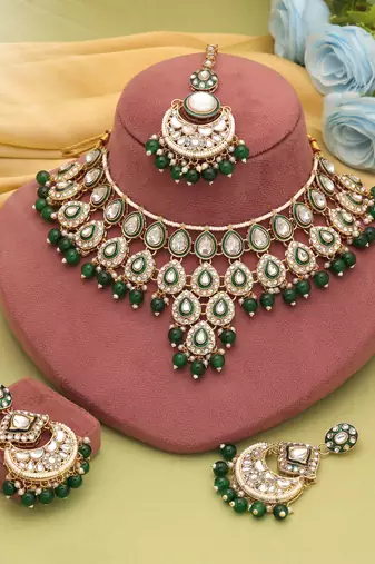 Green color kundan necklace set