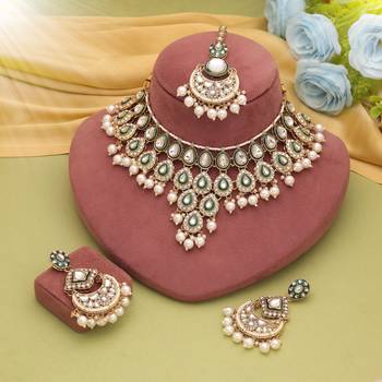 White color kundan necklace set 2