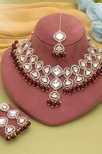 Maroon color kundan necklace set