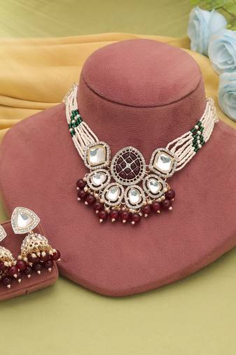 Maroon color choker kundan necklace set