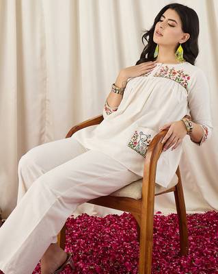 Women's Gorgeous Thread Work Cotton Fabric Straight Kurta Pant Set 4
