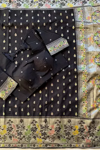 Black Color Georgette Saree With Blouse
