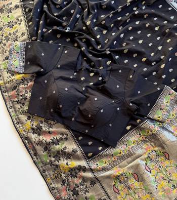 Black Color Georgette Saree With Blouse 4