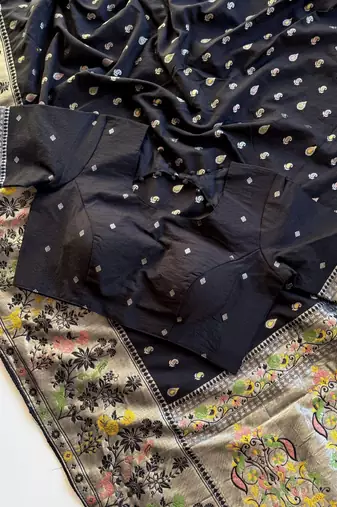 Black Color Georgette Saree With Blouse